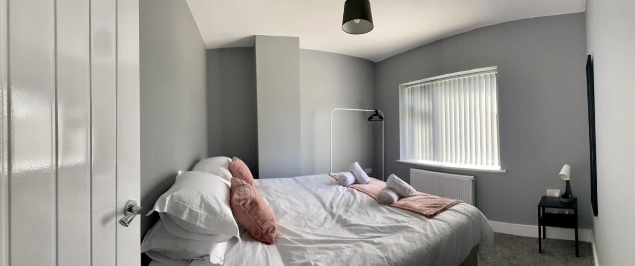 Willa Gateway Getaway In Horsforth Sleeps 7 Leeds  Zewnętrze zdjęcie